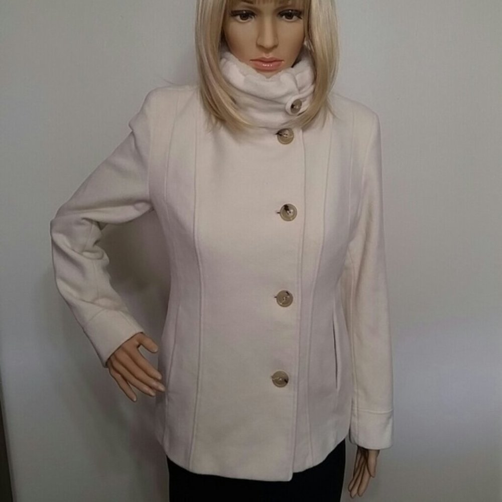 Cole Haan Wool Cashmere Pea coat Nutria Fur Size 6